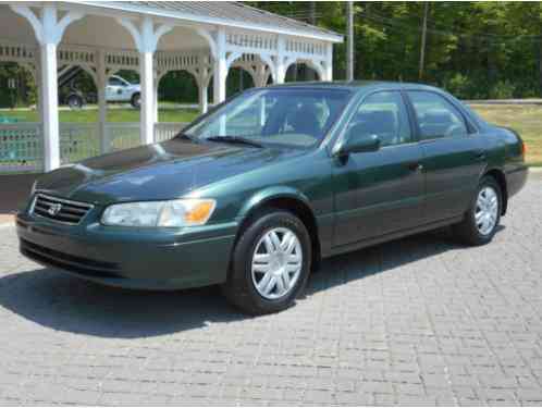 Toyota Camry NO RESERVE AUCTION - (2000)