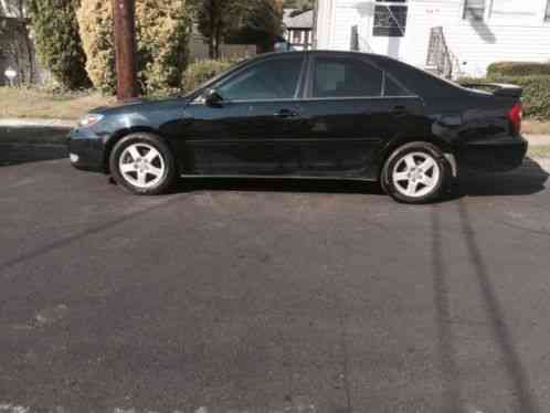 Toyota Camry SE (2004)