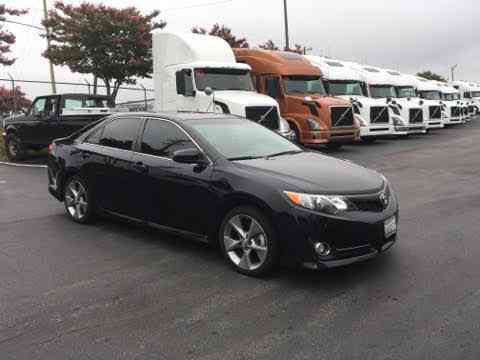 Toyota Camry (2012)