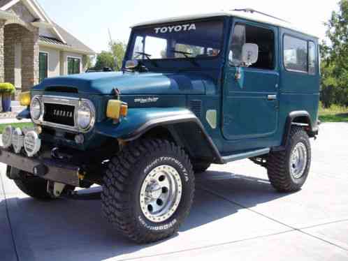 Toyota Land Cruiser FJ40 (1968)