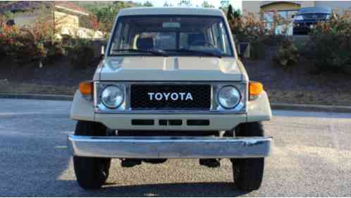 1990 Toyota Land Cruiser Troop Carrier