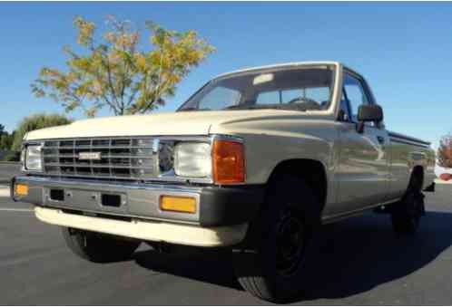 Toyota Other Hilux Pickup (1985)