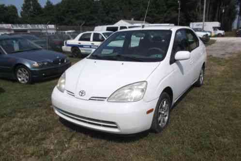 2002 Toyota Prius 2002 Toyota Prius Base Sedan 1. 5L Hybrid Gas Saver