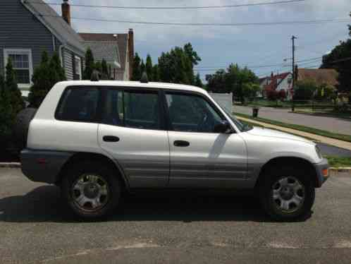 2000 Toyota RAV4