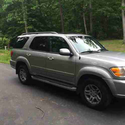 2004 Toyota Sequoia