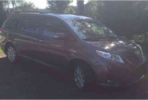 Toyota Sienna (2013)