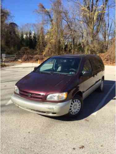 Toyota Sienna (1998)