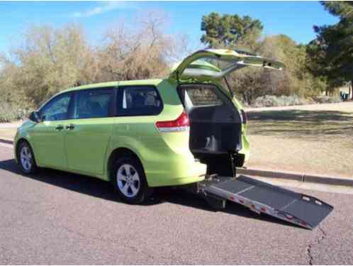 Toyota Sienna Wheelchair (2014)