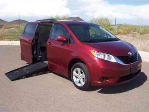 2014 Toyota Sienna Wheelchair