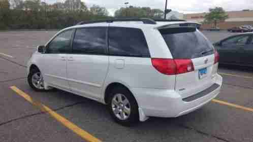 2008 Toyota Sienna XLE