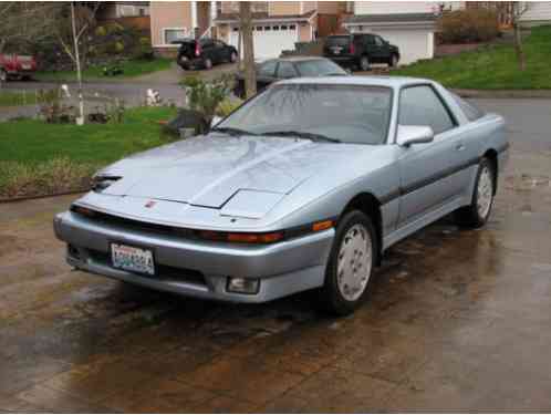 Toyota Supra (1986)