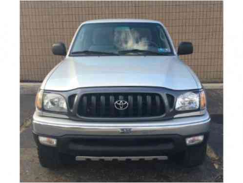 Toyota Tacoma NO RESERVE (2003)