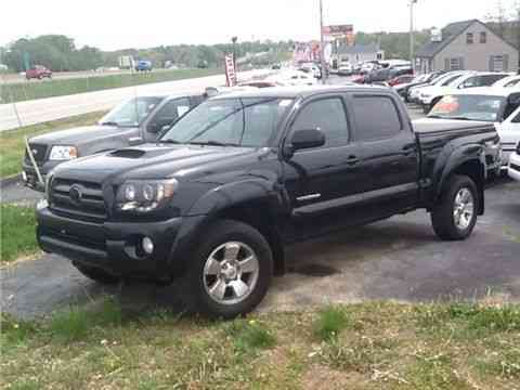 Toyota Tacoma pre-runner (2009)