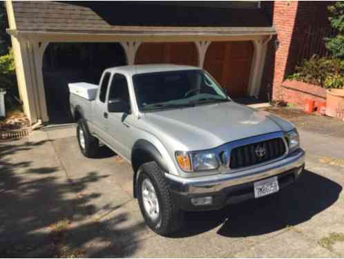 Toyota Tacoma Pre runner Xtracab V6 (2004)