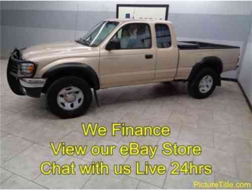 2004 Toyota Tacoma PreRunner XtraCab 2WD V6