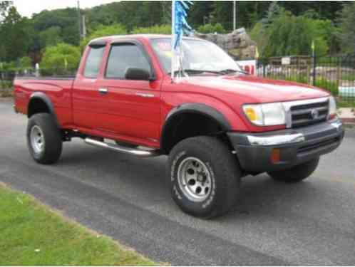 Toyota Tacoma SR5 (1998)