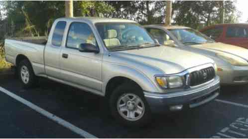 2004 Toyota Tacoma SR5