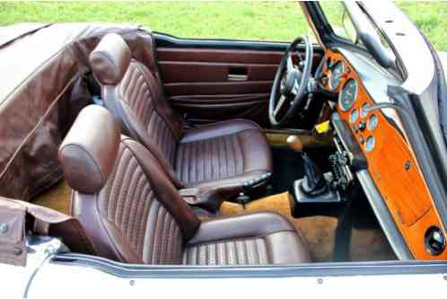 Triumph TR-6 TR6 1974, with OD, White with original dark brown interior