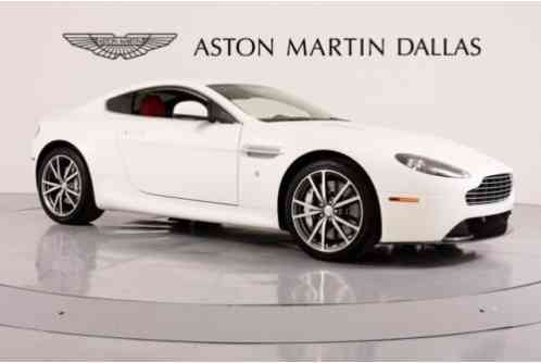 Aston Martin Vantage -- (2012)