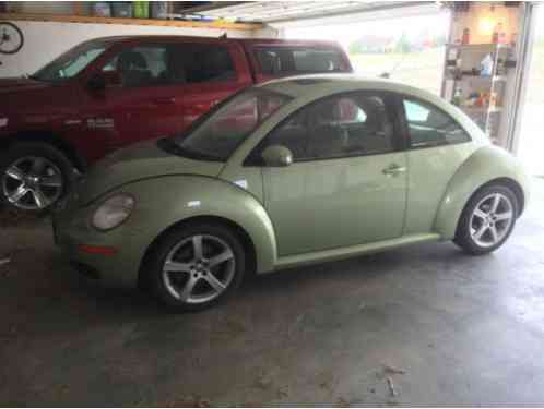 Volkswagen Beetle-New (2009)