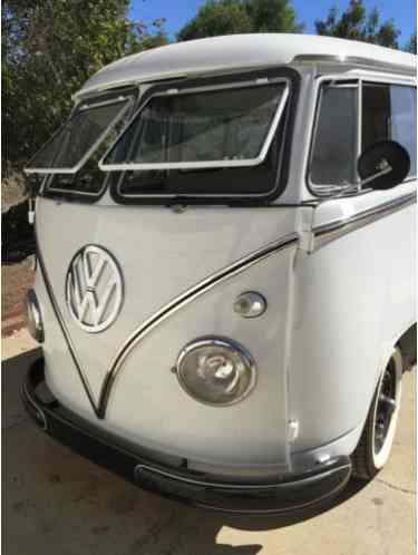 Volkswagen Bus/Vanagon 11 window (1962)