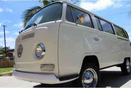 Volkswagen Bus/Vanagon 12S (1970)