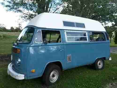 Volkswagen Bus/Vanagon camper (1973)