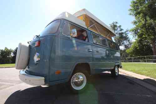 Volkswagen Bus/Vanagon Camper (1976)