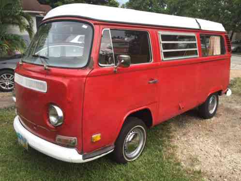 Volkswagen Bus/Vanagon Campmobile (1972)