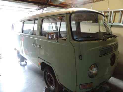 Volkswagen Bus/Vanagon (1967)