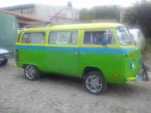 Volkswagen Bus/Vanagon day camper (1973)