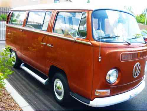 Volkswagen Bus/Vanagon (1969)