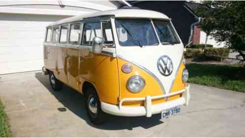 Volkswagen Bus/Vanagon (1974)