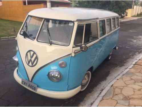 Volkswagen Bus/Vanagon (1975)