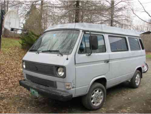 Volkswagen Bus/Vanagon (1985)