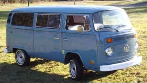 Volkswagen Bus/Vanagon (1974)