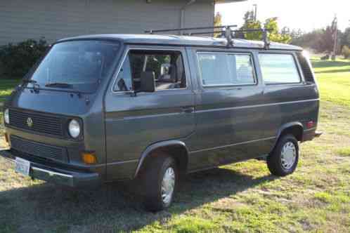 Volkswagen Bus/Vanagon (1984)