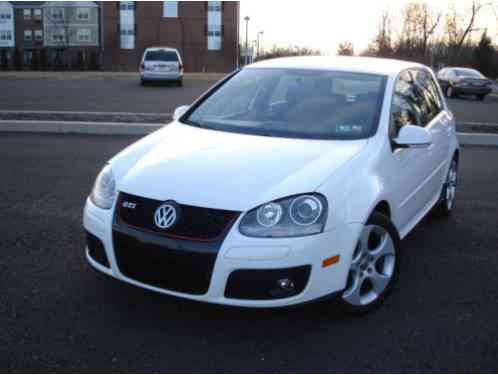 Volkswagen Golf GTI 4 DOOR (2008)