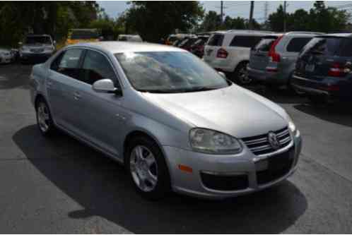 Volkswagen Jetta 2. 5L (2005)