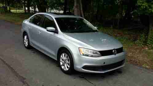 Volkswagen Jetta RUNS AND DRIVES (2012)