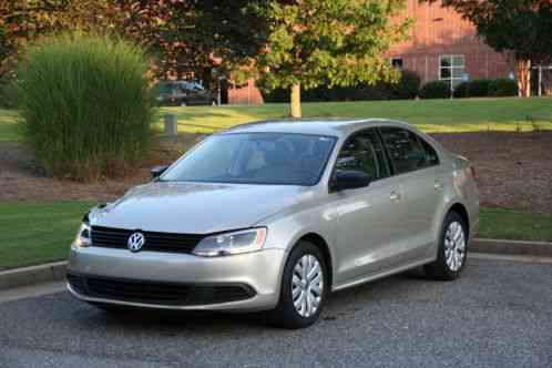 Volkswagen Jetta S (2012)