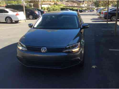 Volkswagen Jetta SE (2012)