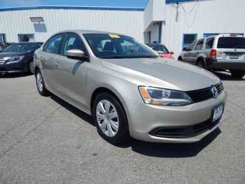 Volkswagen Jetta SE (2014)