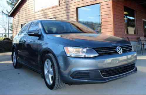 Volkswagen Jetta (2013)