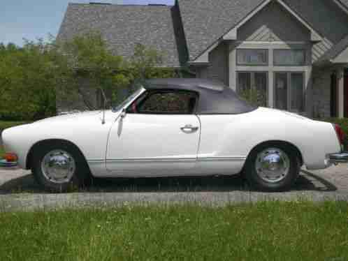 Volkswagen Karmann Ghia convertable (1974)