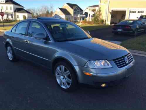 Volkswagen Passat 1 OWNER, 100K (2005)