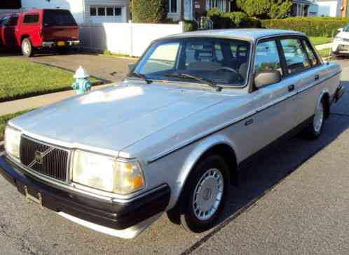 Volvo 240 DL (1989)