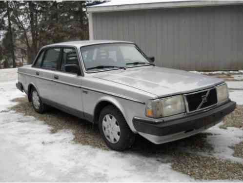 Volvo 240 (1986)