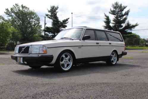 Volvo 240 DL Wagon 4-Door Automatic (1988)