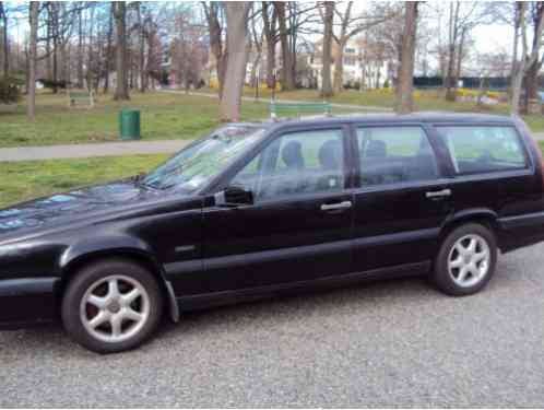 Volvo 850 wagon (1995)